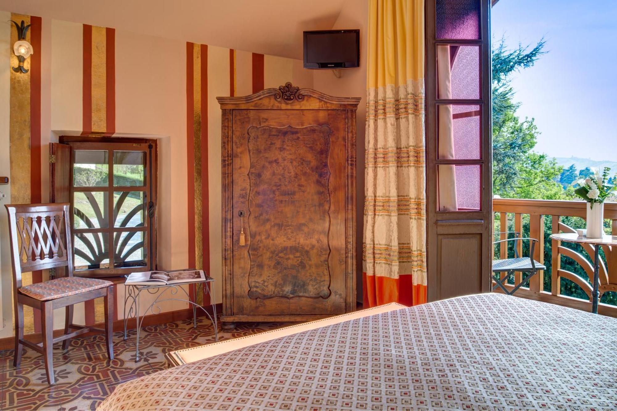 Villa La Favorita Alba  Habitación foto
